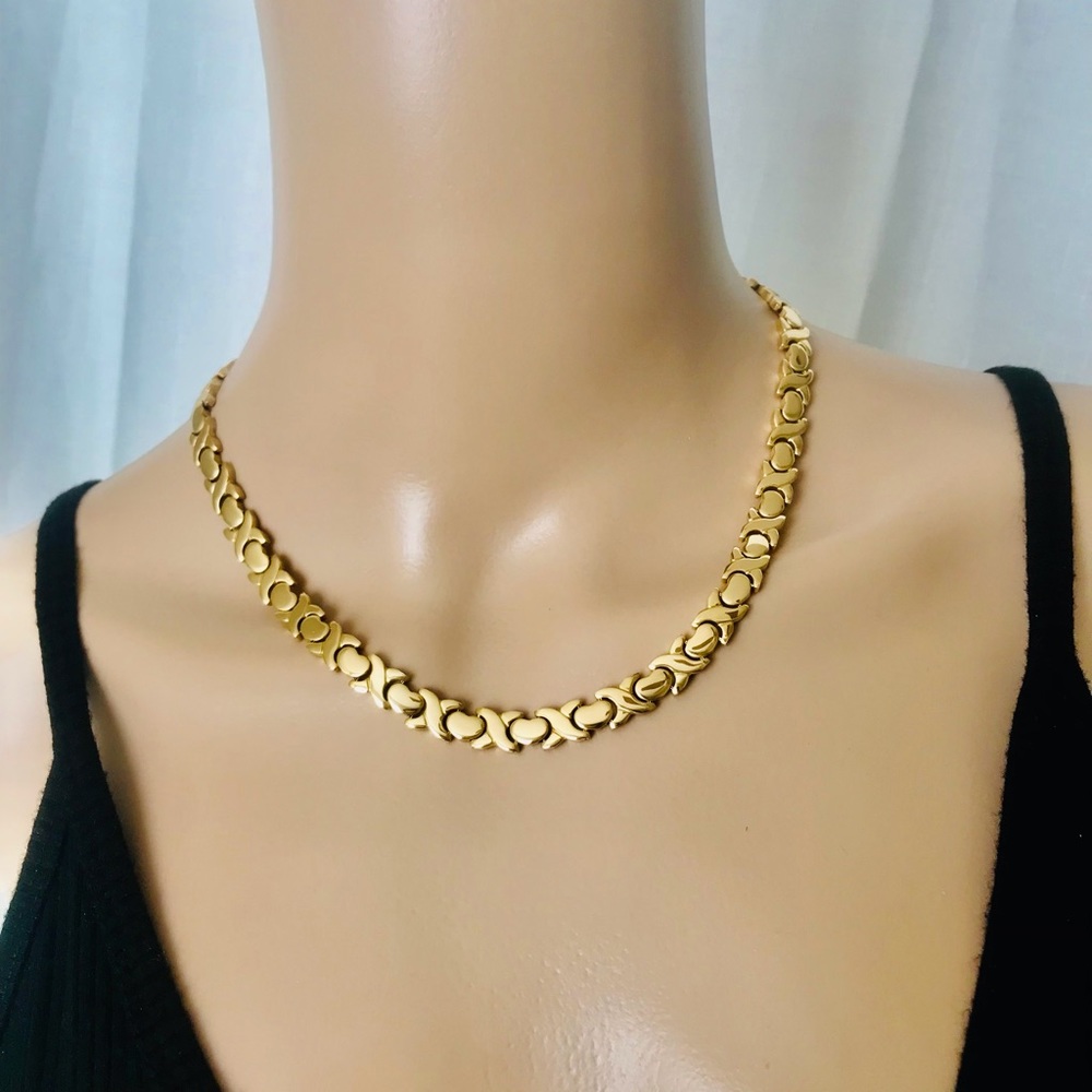 Elegant Gold Link Chain Necklace - Women Jewelry